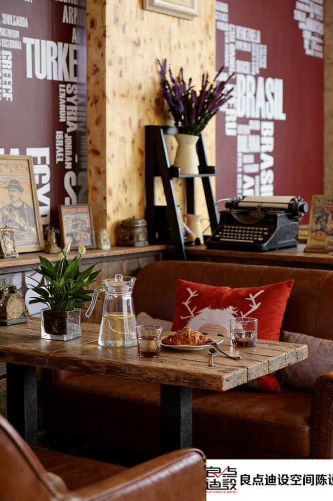 进门就想拍照!这家复古工业风咖啡店的软装设计绝了